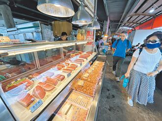 屏東 黑鮪魚買氣夯 平日人潮翻倍