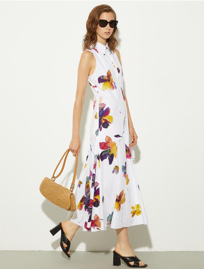 新光三越MAX＆Co.無袖襯衫式長版洋裝，推薦價1萬4100元。（新光三越提供）