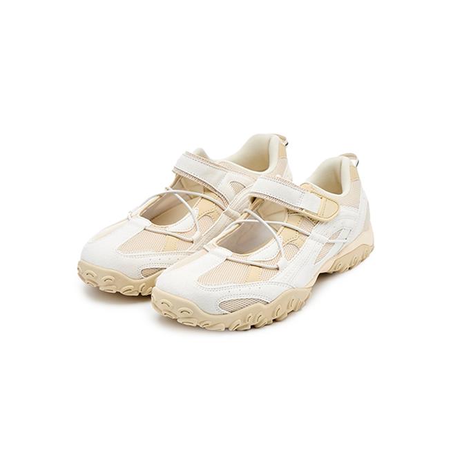 新光三越FILA ECHAPPE VC v2中性芭蕾風運動鞋，特價2304元。（新光三越提供）