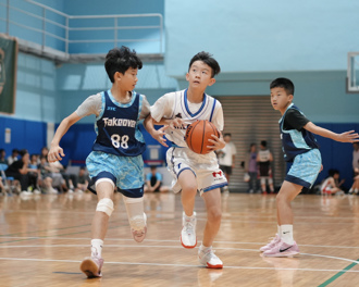 U19籃球聯盟》范耿祥愛子比賽中建功 常看游艾喆影片學習