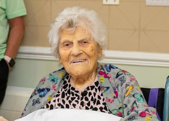 全球最長壽 115歲英國人瑞 分享7秘訣