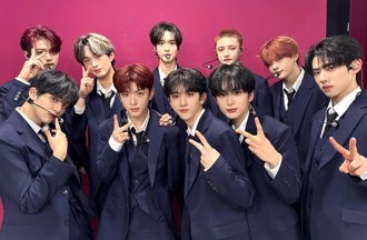 韓男團比「求救手勢」疑受虐！昔曝耳朵流血 網揭內幕：快報警