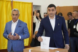 羅馬尼亞總統重選 極右翼喬治西蒙壓倒性領先 