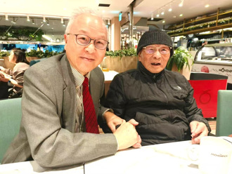 海納百川》癡心愛國渾忘老—追憶許歷農將軍（郭冠英）