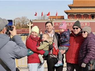 「五一」假期消費市場紅火 陸入境遊增超一倍