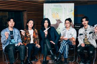 麋先生拿下第一座金曲獎 以諾吐心中遺憾：媽媽已過世