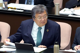 人工生殖法「脱鉤版本」何时送立院？邱泰源给答案