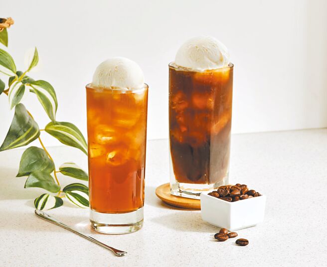 OKmart即日推全新「冰淇淋庄园美式／红茶」，28日前尝鲜价59元。（OKmart提供）