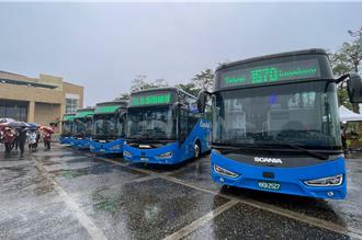 首都客運斥資1.4億換新車 北宜國道客運添生力軍