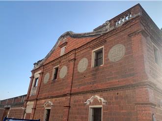 金門縣定古蹟「黃卓彬洋樓」修復工程安樑歸岫 再現汶浦水岸風華