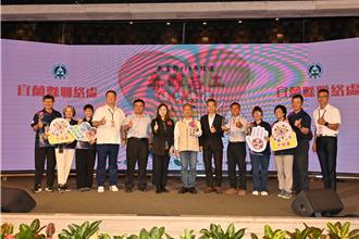 教育部全國春暉志工表揚 76歲長者熱忱反毒 守護青春靈魂