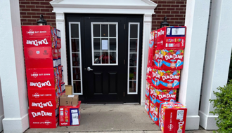 8歲兒玩手機偷訂「7萬枝」棒棒糖！ 美媽崩潰：花了12萬