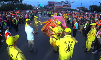 影》宮廟嗨喊「恭迎白沙屯媽駐駕」 剩200米鑾轎突轉向！尷尬刪文