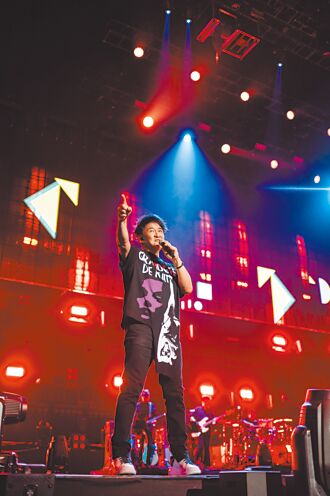 周華健澳門飆嗓 意外曝想當阿公