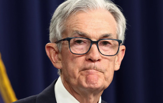 鮑爾：關稅影響遠超過預期  不因川普施壓降息