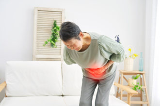 老婦胃部竟藏24cm腫瘤！初期症狀不明顯 醫籲做1事救命