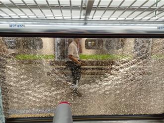 自強號車窗玻璃突碎裂 台鐵急停中壢站檢查