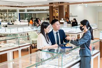 百货抢攻母亲节黄金珠宝买气 成长逾两成