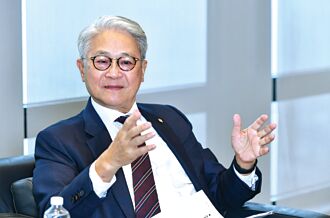 吳東亮作公益 聽爸爸的話 要當別人的貴人