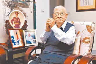 許歷農的人格風範