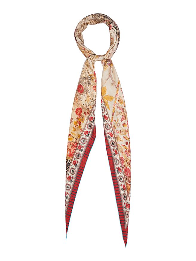 PIERRE-LOUIS MASCIA橘黄红印花丝巾65x120，5480元。（初衣食午提供）