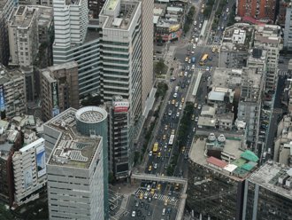 因應關稅戰想將房產變現？信義房屋提醒留意「時間差」、「房地合一稅」