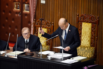 韓國瑜敲槌「還假於民」成真 ！  柯志恩酸太荒謬：執政黨沒有版本