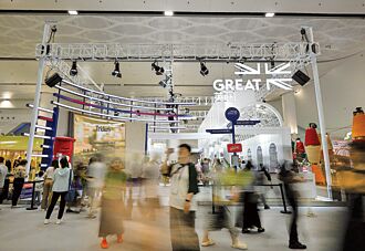 拚定規 中國商聯助外企走進來