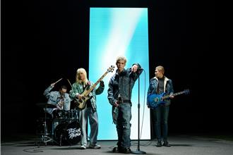 派偉俊被「一字馬女神」已讀不回 同是滑雪愛好者互動曝光