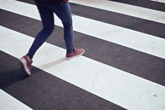 遭控未禮讓行人挨罰6千　女駕駛怒告監理所「逆轉勝」