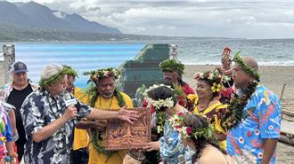 帛琉無動力帆船抵台東 部落以阿美族儀式盛大迎航海勇士