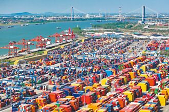 陸前4月貿易年增2.4％ 對美減2.1％