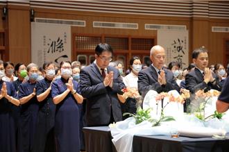 慈濟、佛光山分辦浴佛典禮 黃偉哲：盼讓城市充滿正能量