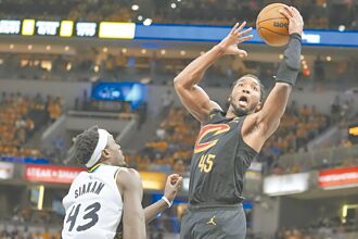 NBA》米契爾又飆破40分 騎士首勝到手