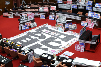 綠若靠罷免增6席..  老柯當立法院長？郭正亮曝藍營「2大咖」受重傷