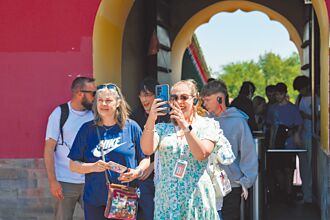 平價旅館拒外國客