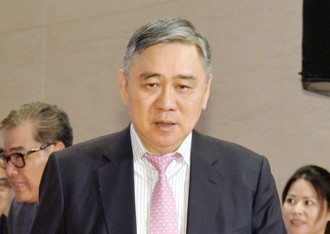 王文洋包养20多岁甜心妹 拒认5岁儿遭讨10亿