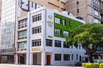 韩星最爱烧肉店开幕 阿嬷前一晚9点就来排 现场破百人