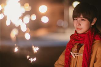 魏嘉瑩北海道拍MV貼滿暖暖包 零下13度憂手指變紫色