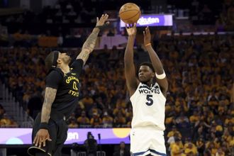 NBA》沒柯瑞不行！勇士三分球爛爆 灰狼3勝1負聽牌