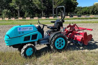 工研院開發首台全國產小型電動曳引機