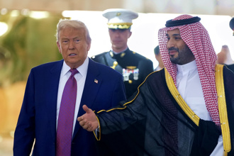 沙國王儲史詩級寵川普！麥當勞餐車直送現場「全程待命」