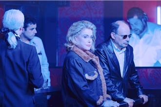 帶天后跑夜店搏人氣《第一夫人的逆襲》德尼扮男閨密獲5星好評