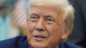 川普：想收下卡達送的飛行宮殿