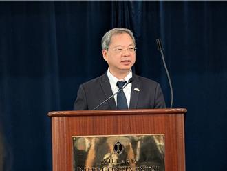 時評》龔明鑫跪美為榮