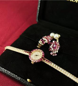 士林分署年度最大精品拍賣  詐騙案扣押物逾百件市價破5000萬