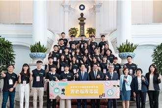 中原大學緊急醫療救護社獲「青志獎」 賴清德總統親自接見表揚