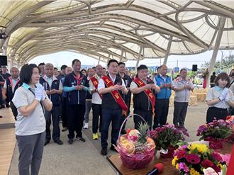 桃園港口海巡文化季登場 70艘漁船逾30尊神尊海巡祈福