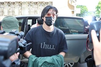 艺人闪兵造假病歷有医护人员帮忙？检警不排除再发动搜索