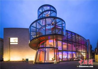 中新社東西問》銘記二戰史，在今天為何重要？（拉斐爾•格羅斯）